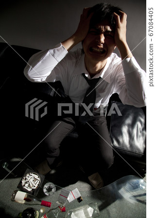 酗酒的商人 酗酒的商人 67084405