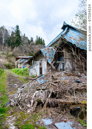 Disappearing village 67084834