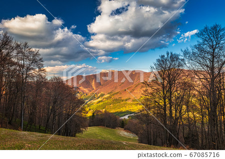 Klak hill, a distinctive rocky peak. 67085716