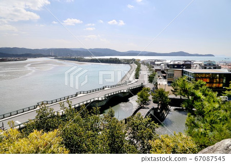 Wakaura View of Katoyama from Kagamiyama 67087545