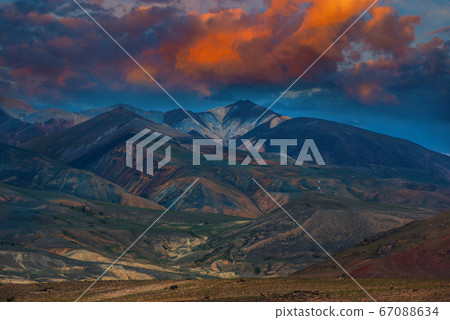 Different colored mountains 67088634