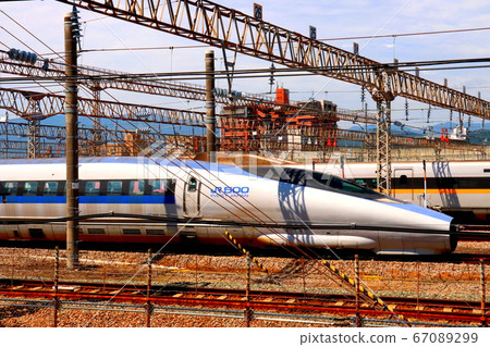 Kodama Shinkansen Series 500 Hakata Minami Station Kodama Shinkansen Series 500 Hakata Minami Station 67089299