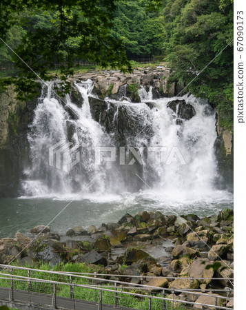 Sekinotaki Falls, Miyakonojo City, Miyazaki Prefecture 67090173