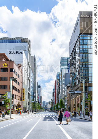 東京 銀座中央通步行街 照片素材 圖片 圖庫