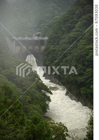 Tonoyama Dam (Aikawa Dam) 67093038
