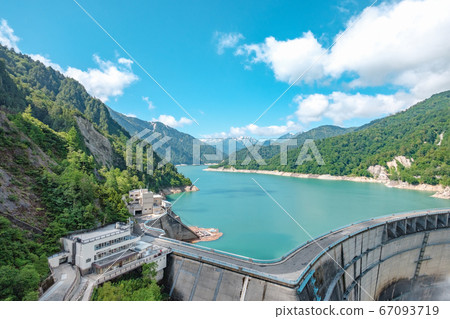 初夏的黑部水壩（水壩天文台景觀） 67093719