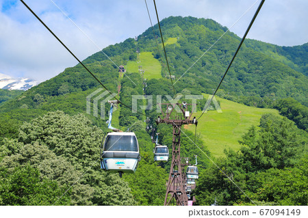 Fresh green refreshing Tsugaike Panorama Way 67094149