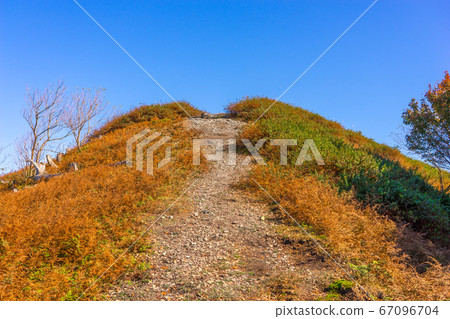 關西百明山,山頂(兵庫縣朝來市和田山町)*圖片在註釋部分 關西百明山,山頂(兵庫縣朝來市和田山町)*圖片在註釋部分 67096704