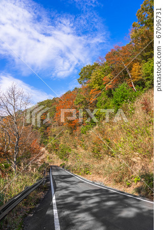 Autumnal scenery seen from the Kansai Hyakumeizan and Higashi-Tokoo mountain trails (Wadayama-cho, Asago City, Hyogo Prefecture) *Photo location in the comment section Autumnal scenery seen from the Kansai Hyakumeizan and Higashi-Tokoo mountain trails (Wadayama-cho, Asago City, Hyogo Prefecture) *Photo location in the comment section 67096731