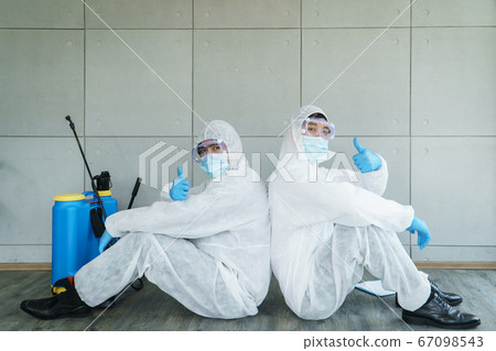 Public health workers are spraying disinfectants Public health workers are spraying disinfectants 67098543