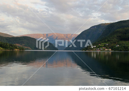 挪威，哈當厄爾峽灣，烏爾維克區 67101214