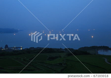 Yamaguchi Prefecture Summer, Yutoya district, Nagato city Togohata rice terraces and fishing fire Yamaguchi Prefecture Summer, Yutoya district, Nagato city Togohata rice terraces and fishing fire 67103018