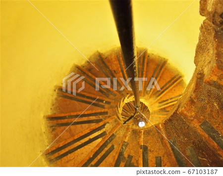 European spiral staircase 67103187