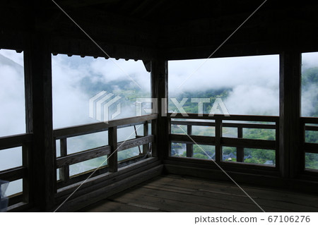 山形縣的雨季，從山寺（立石寺）眺望 67106276