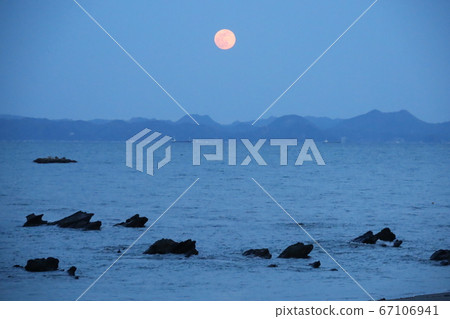 超級月亮 67106941