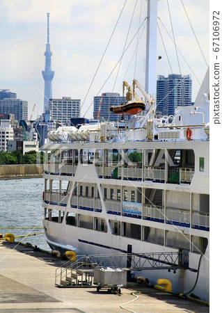 The second passenger ship that supported the life of the island, Saruwaia Maru 67106972
