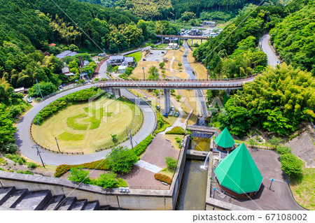 鳴子水壩下游地區的景觀[福岡縣霞屋郡Sashinoguri鎮] 67108002