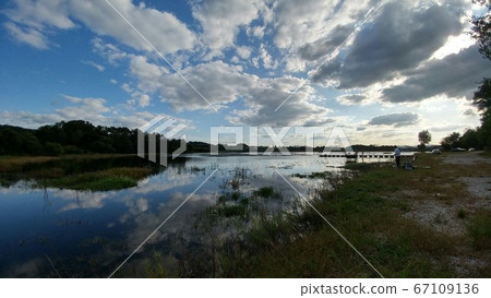 The majesty of the autumn sky 67109136