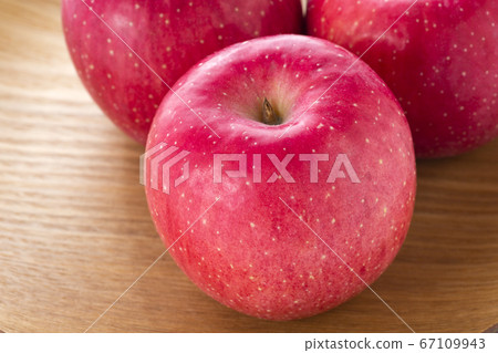 Apple Fuji Apple Fuji 67109943