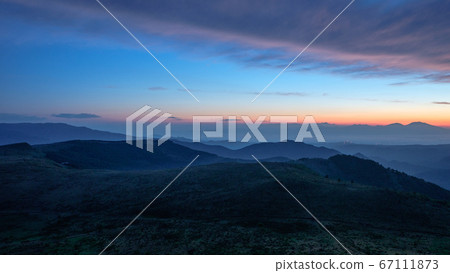 熊山高原上的黎明 熊山高原上的黎明 67111873