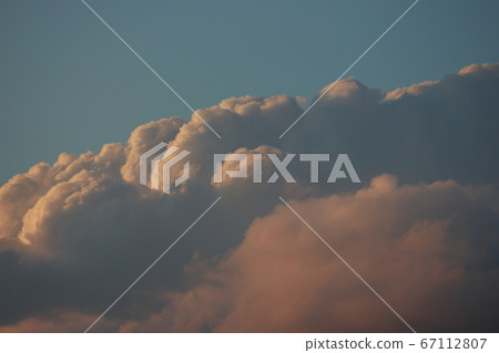 Cumulonimbus of sunset Cumulonimbus of sunset 67112807