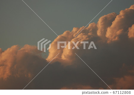 Cumulonimbus of sunset Cumulonimbus of sunset 67112808