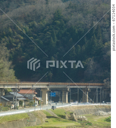 Old Mie Line train window scenery 67114034