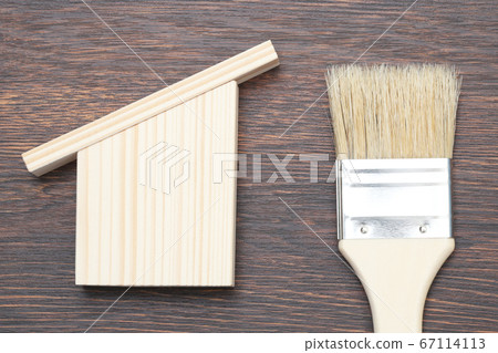畫房子外牆的圖像 畫房子外牆的圖像 67114113