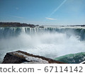 Niagara Falls 67114142