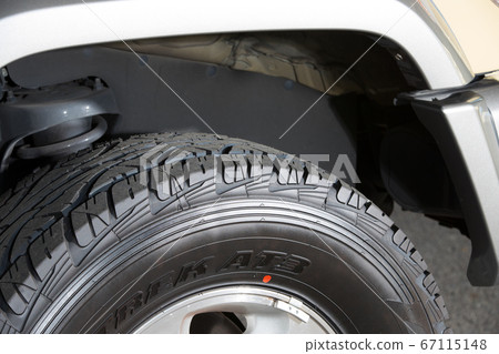 Tire maintenance 67115148