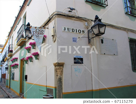 安達盧西亞科爾多瓦的城市景觀（西班牙/科爾多瓦） 67115270