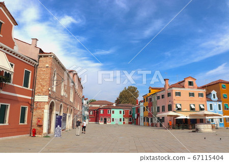 City of water Venice* Burano's colorful cityscape [Italy] 67115404