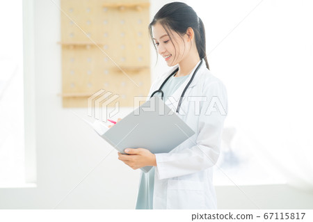woman doctor woman doctor 67115817