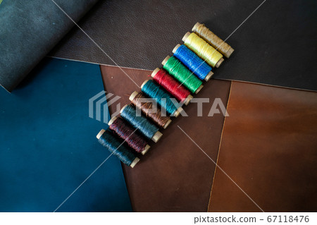 colorful linin thread on geuine leather 67118476