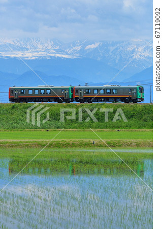 Kiha 120 Takayama Main Line Kiha 120 Takayama Main Line 67119092