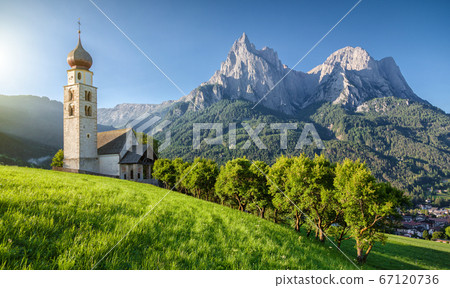 Seis am Schlern, Dolomites, South Tyrol, Italy 67120736