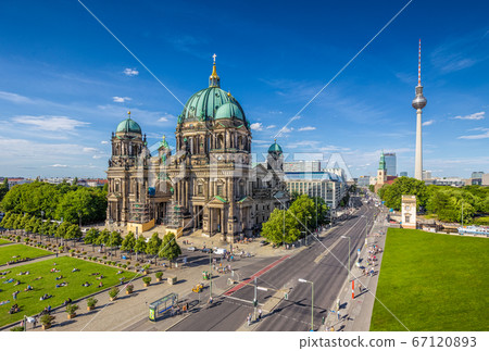 Berlin Cathedral with TV tower in summer, Berlin, Germany Berlin Cathedral with TV tower in summer, Berlin, Germany 67120893