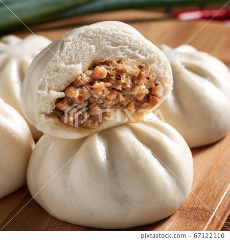 Steamed buns Steamed buns Steamer Chinese snacks Cuisine Gourmet baozi meat bun 肉まん 肉まんじゅう 67122110