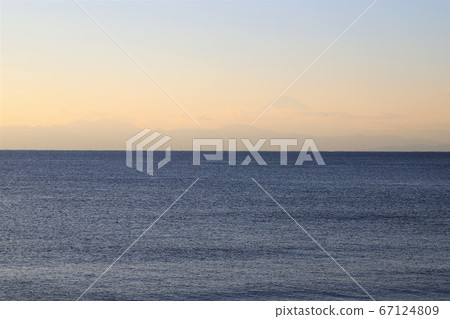 神奈川縣三羽濱/三浦半島的日落 神奈川縣三羽濱/三浦半島的日落 67124809