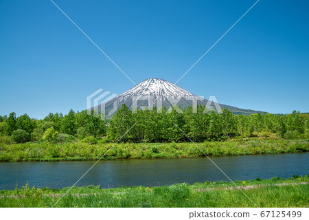 Mt.Yotei and Niseko area scenery / Niseko town, Hokkaido / Aerial view of drone Mt.Yotei and Niseko area scenery / Niseko town, Hokkaido / Aerial view of drone 67125499