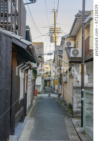 Cityscape near Sanjo Dori in Kyoto 67128839