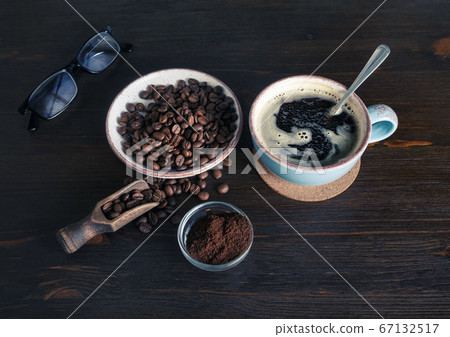 Fresh tasty coffee Fresh tasty coffee 67132517