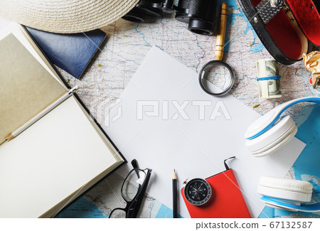 Making travel plan 67132587