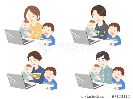 Telework (no line) while tired of being crying by two children 67133313