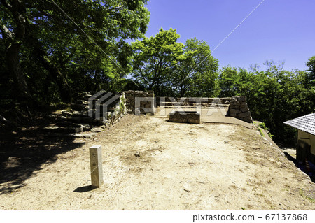 岡山縣高橋市北丘市賓中松山城 67137868