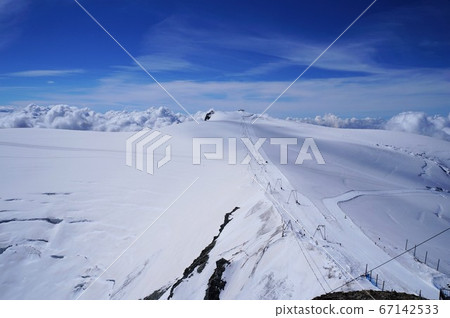 Matterhorn Glacier Paradise Ski Area 67142533
