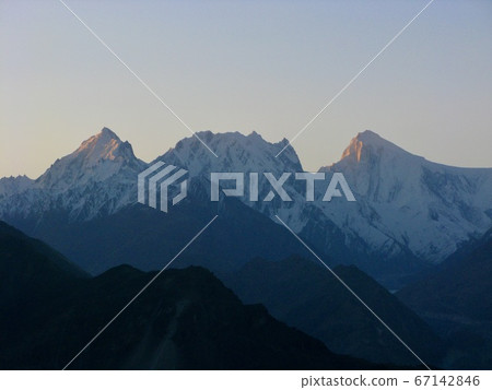 Pakistan Karakorum Highway Spantyk (7,027m) (right) 67142846
