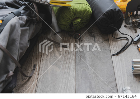 登山背包形象 登山背包形象 67143164