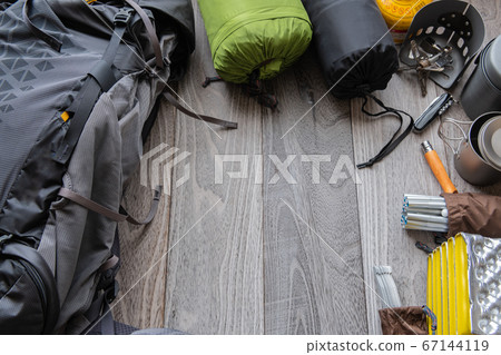 戶外設備的頂上圖像 戶外設備的頂上圖像 67144119