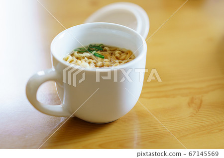 Instant noodle	 67145569